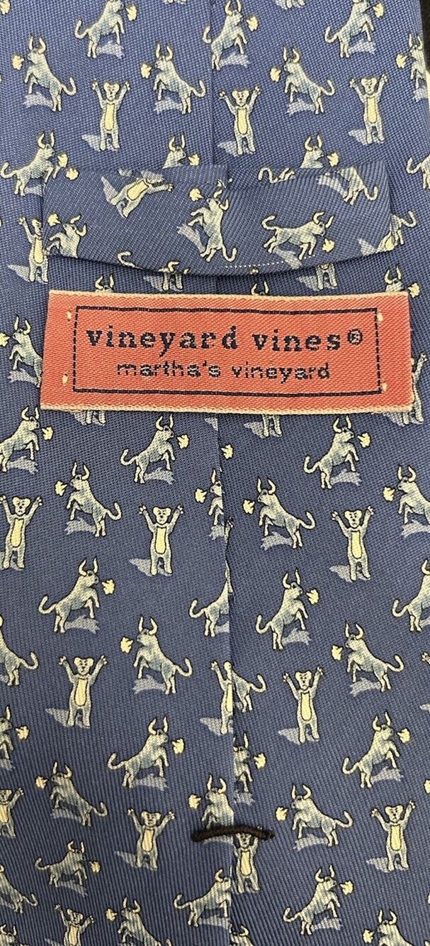 Vineyard Vines Bull and Bear Market Wall Street Silk Print Tie Worn Once
